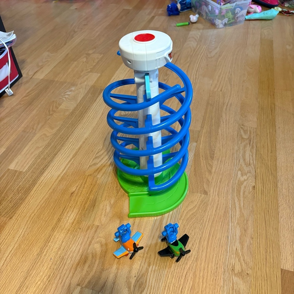 2012 DISNEY PIXAR PLANES ACTION & SOUND SPIRAL PLANE RACE SET HTF - Picture 4 of 6